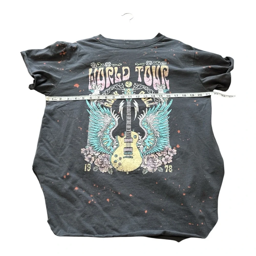 World Tour Graphic T-Shirt Gray Distressed Bleached Rock Tee size Large - Picture 5 of 5